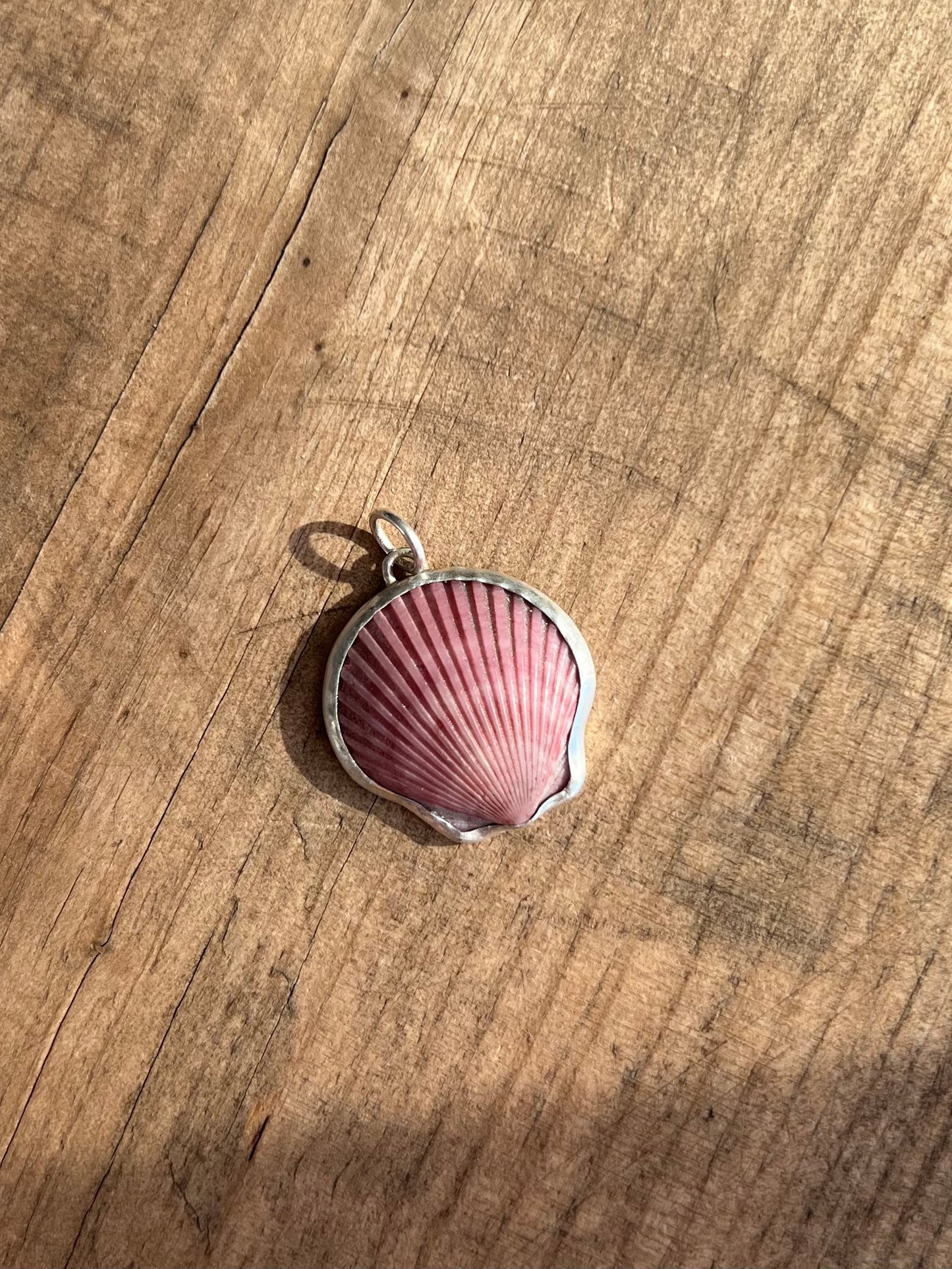 Dusty pink scallop shell pendant