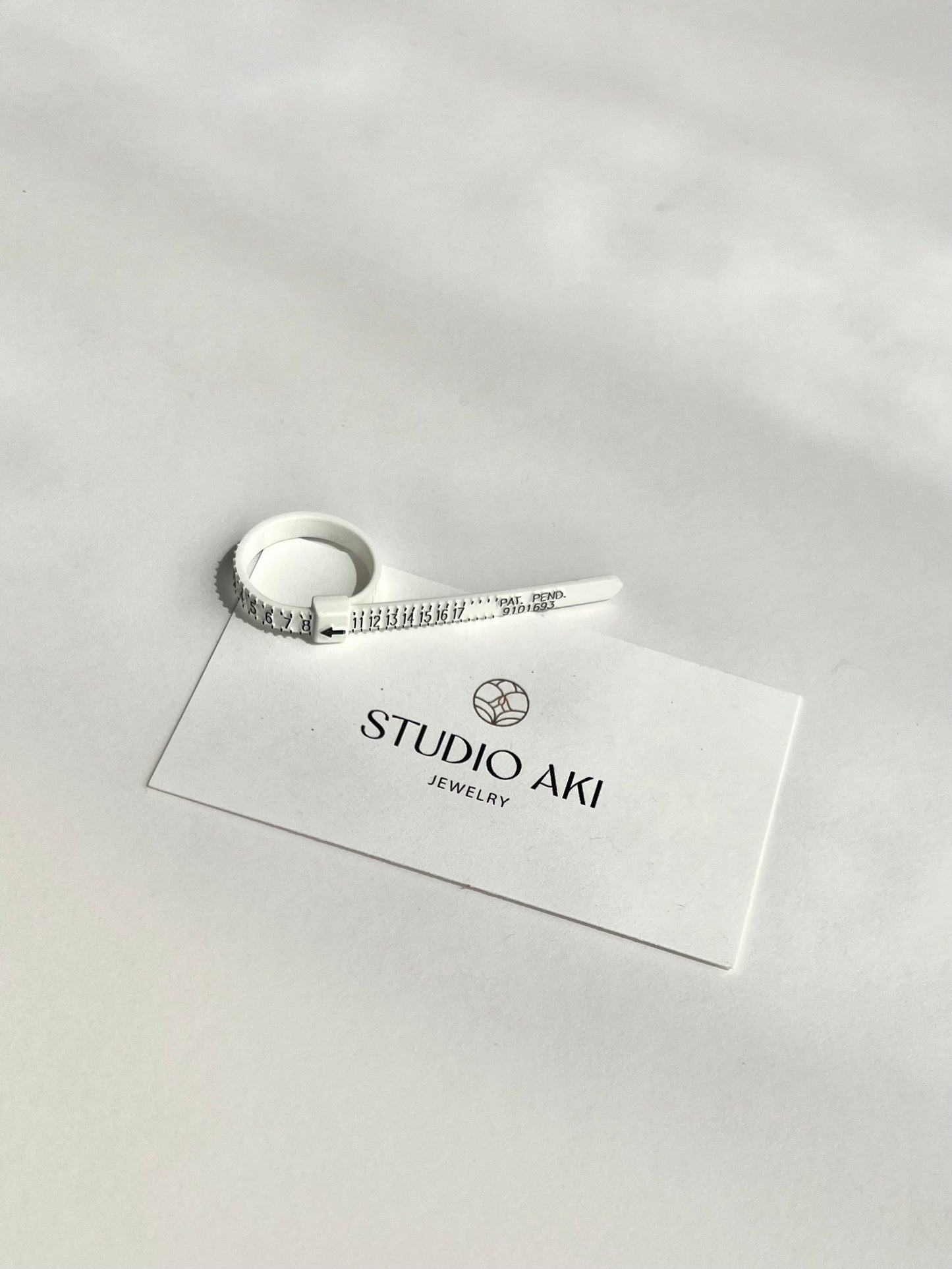 Studio Aki ring sizer